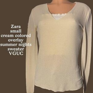 Zara Women's Cream V-Neck Sweater